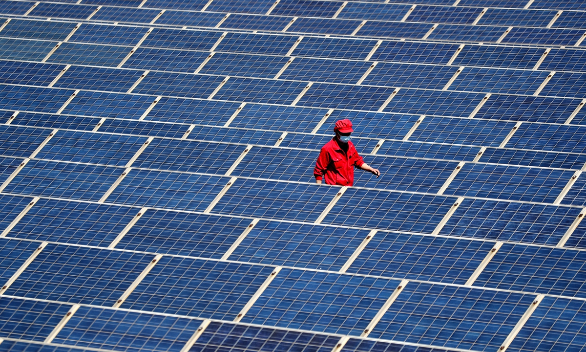 How Chinese Solar Upstarts Eclipsed Big Oil’s Energy Empire？