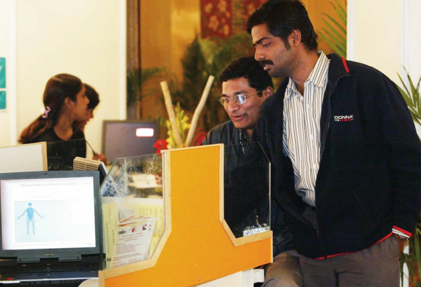 Chinese Scholar Saw India’s AI Crisis Months Before Wall Street Reacted