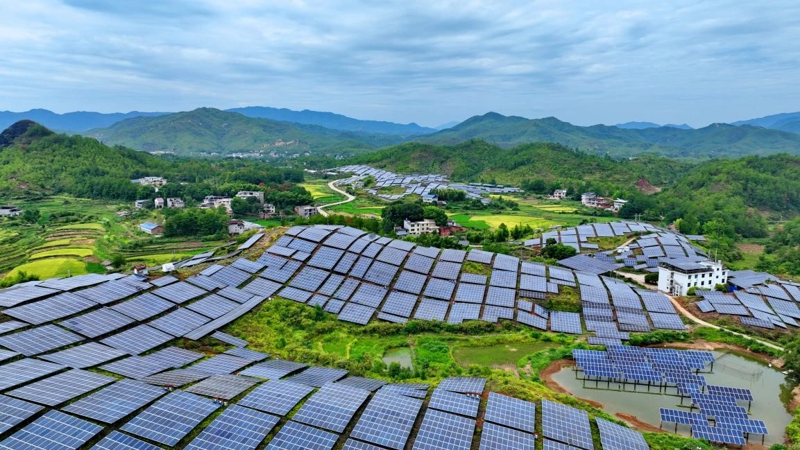 Why the World Needs China to Save More, Not Less