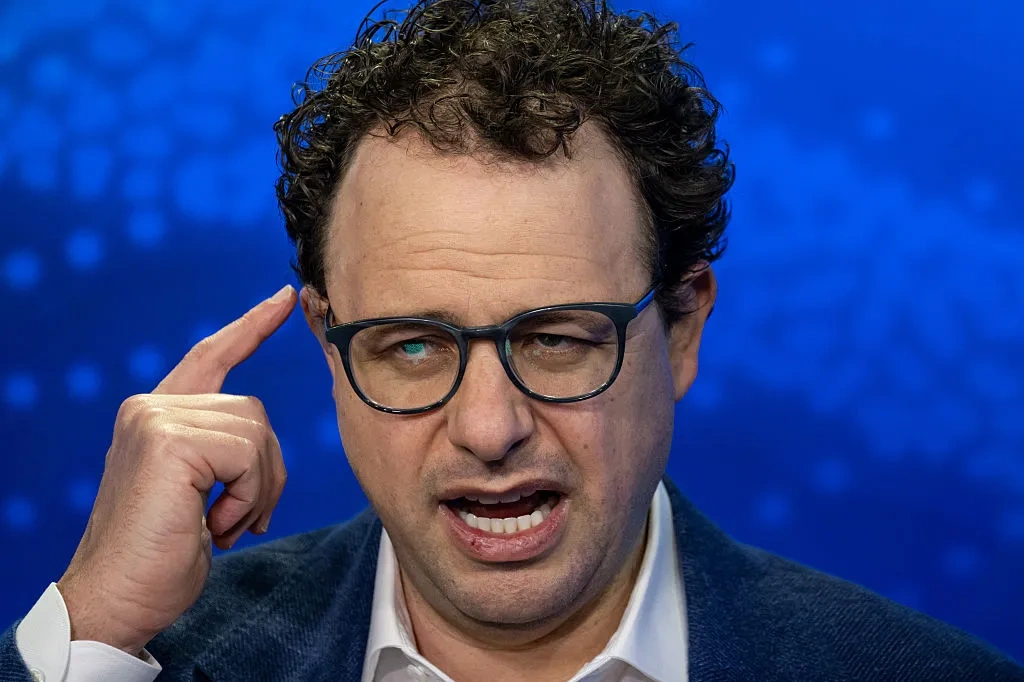 As Anthropics Calls for an AI Slowdown, It Rants About Bombing China